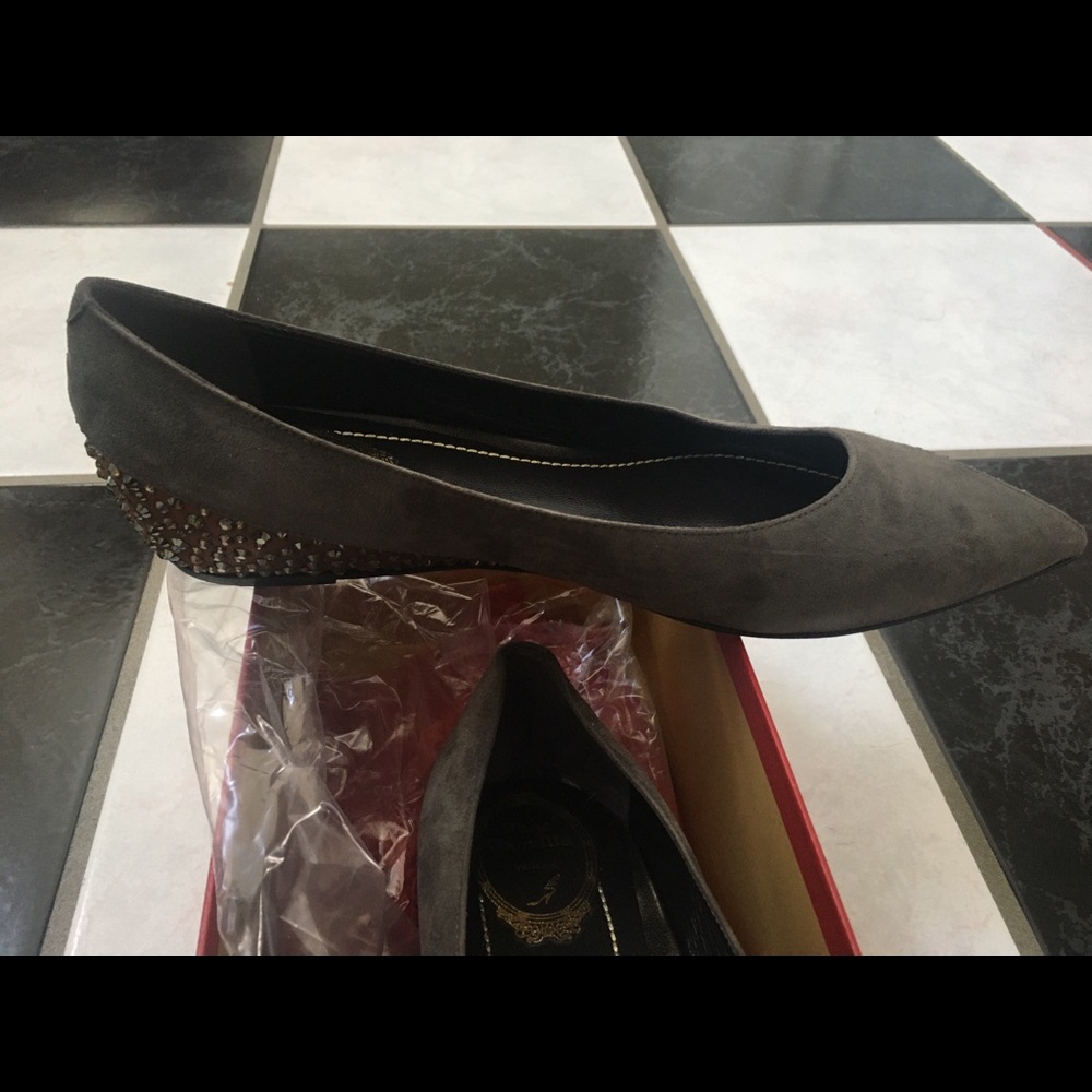 NIB Rene Caovilla Crystal Point Toe Suede Flat - Picture 8 of 8